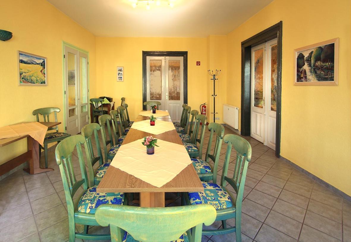 Gaststaette Und Pension Felsenthal Tabarz Habitación foto